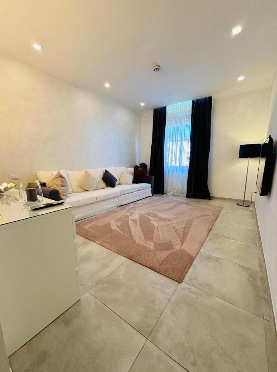 Rifready Apartment Vicino A Aou Careggi, Meyer, Polo Unifi Florença Exterior foto